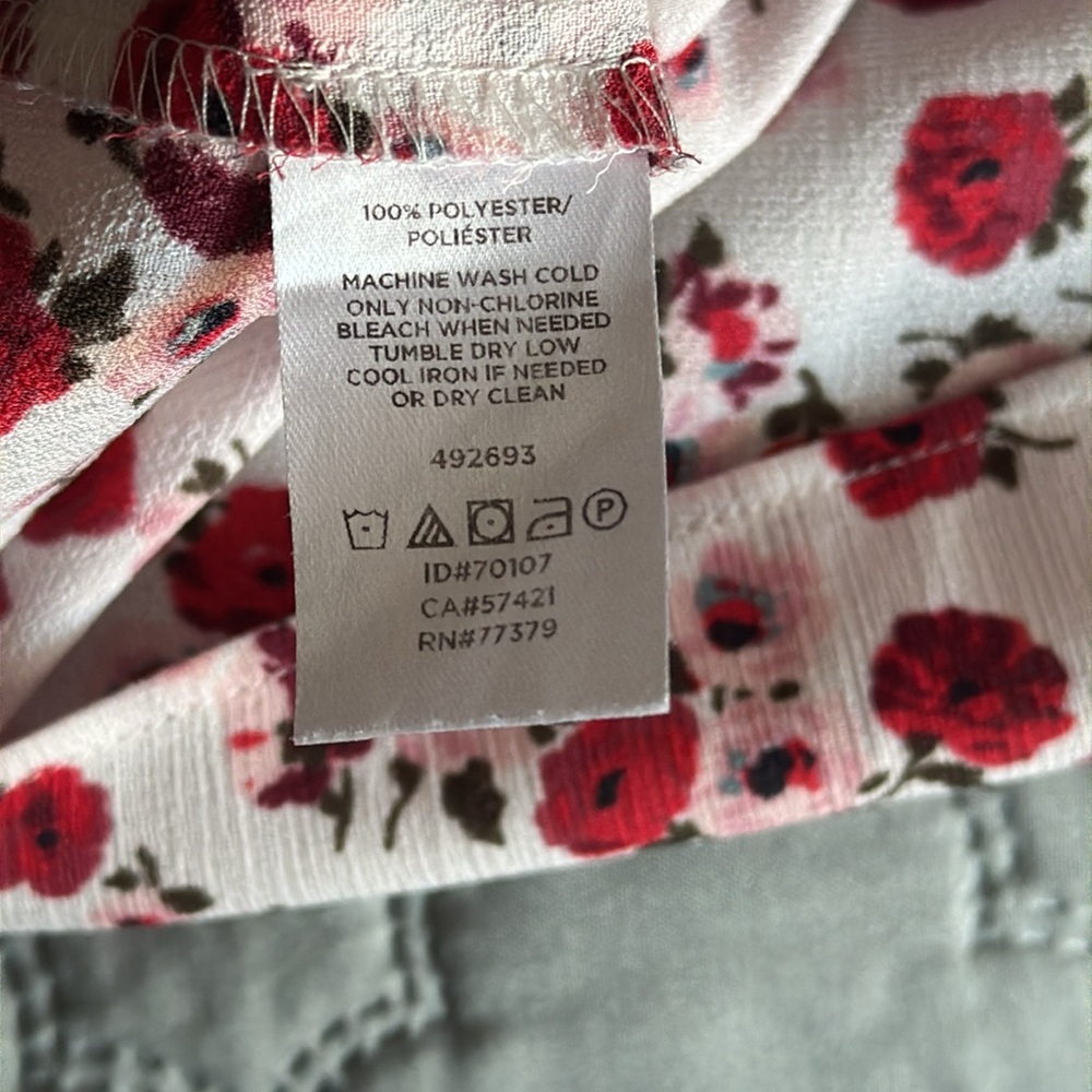 Ann Taylor Factory Sleeveless Ruffle Neck Floral Blouse - White & Red - Picture 6 of 6